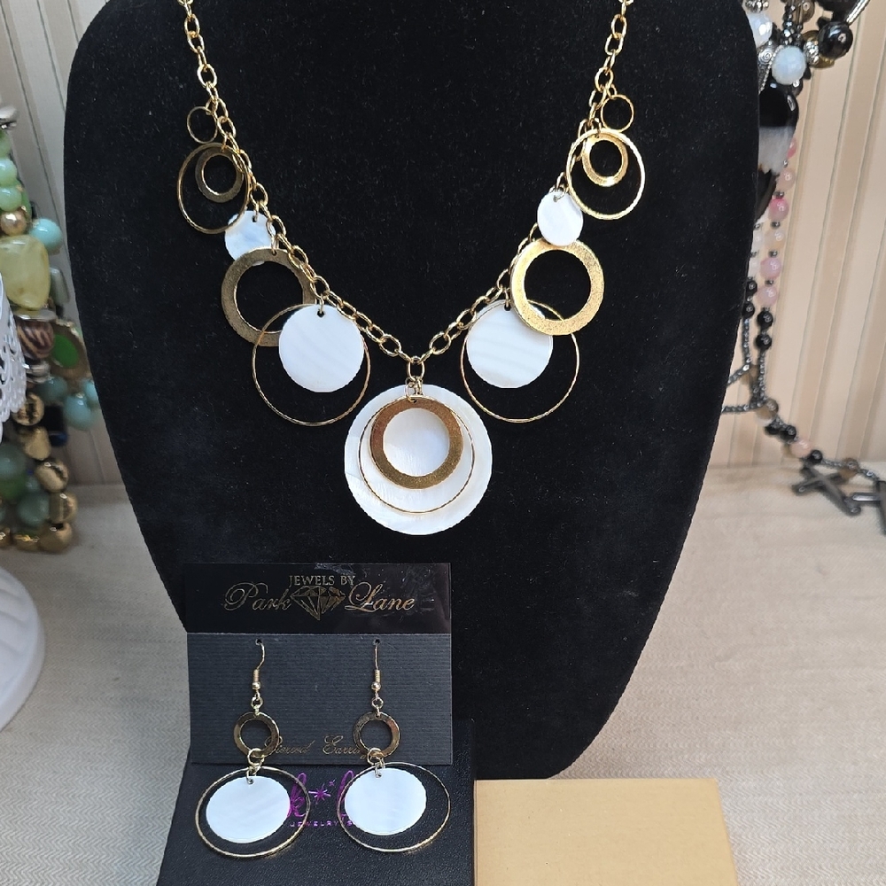 Park Lane Atlantis Abalone Shell and Gold Tone Necklace and Abalone Earring Lot